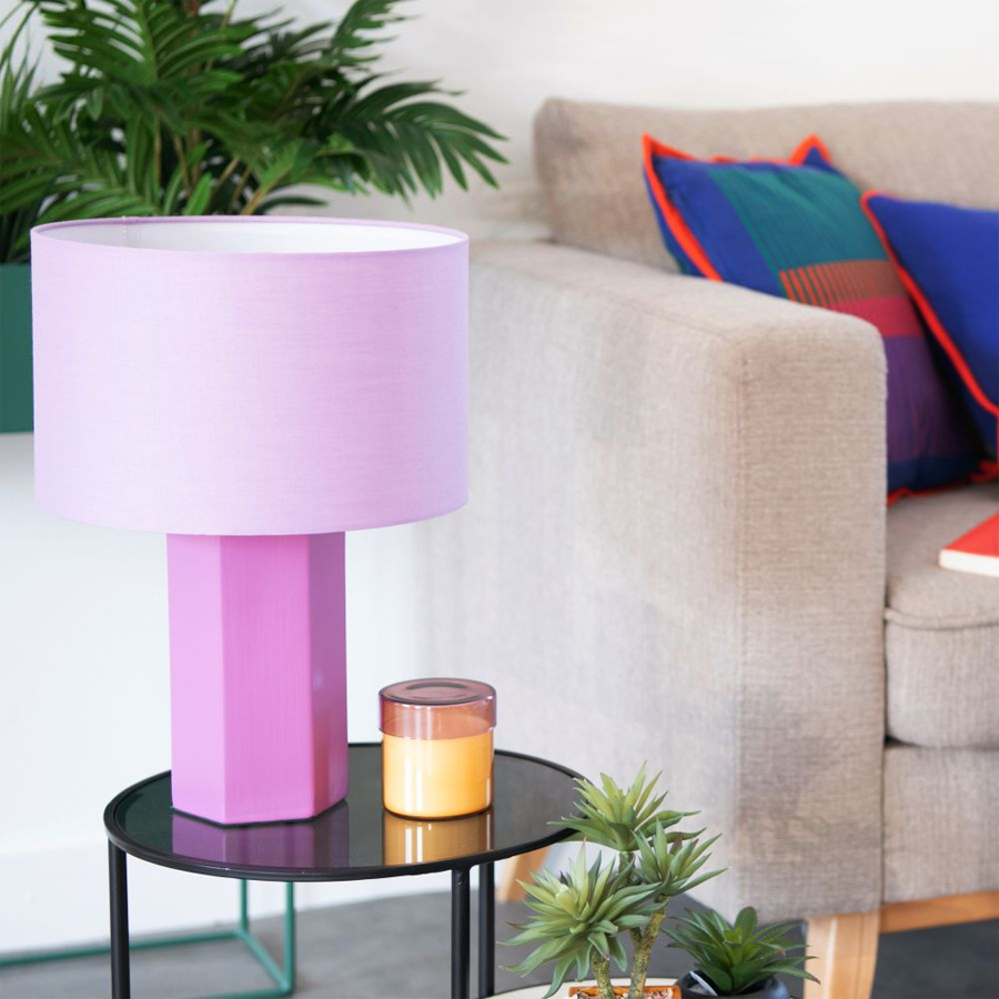 Lampe en céramique et abat-jour en coton violet H44