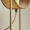 Lampe à poser Spoon en bois et métal gris taupe, avec une base en bois naturel et un abat-jour en métal gris. Dakar, Sénégal