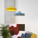 Mise en situation de deux belles suspensions Archi superposées, coloris bleu & Jaune disponible sur Dakar, Sénégal