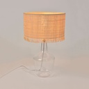 Lampe Ibiza en verre transparent avec abat-jour en raphia naturel, décorée de franges, design élégant, éclairage doux et moderne. Dakar, Sénégal.