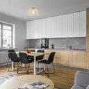 Plafonnier Ottawa en métal grillagé blanc – Éclairage unique et moderne pour un intérieur stylé – Dakar, Sénégal.