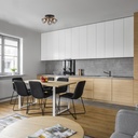 Mise en situation du Spot / Plafonnier 3 lampes en métal noir Ø22