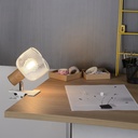Spot à pince en métal avec abat-jour grillagé blanc, idéal pour un bureau moderne - Dakar, Sénégal.