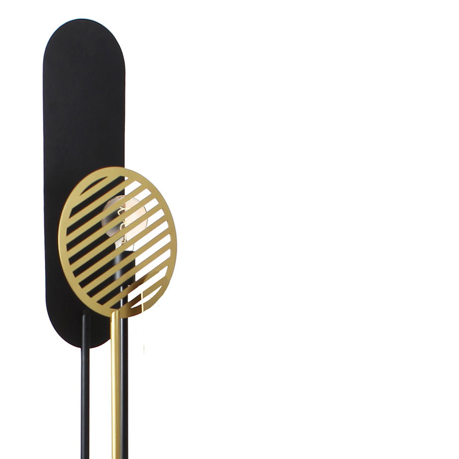 Lampadaire en métal découpé au laser noir et doré H146.Disponible sur Dakar, Sénégal