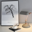 Belle lampe à poser Chakala en métal gris sablé et cuivre brossé.Disponible sur Dakar, Sénègal