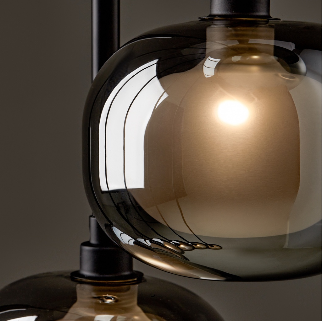 Lustre Zora 10 lampes en métal noir mat avec verre fumé opale
