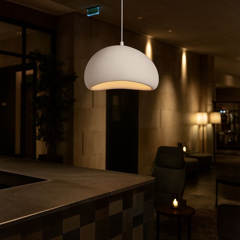 Suspension wabi sabi en résine texturée blanche gm