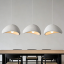 Suspension scandinave wabi sabi en résine blanche Ø40