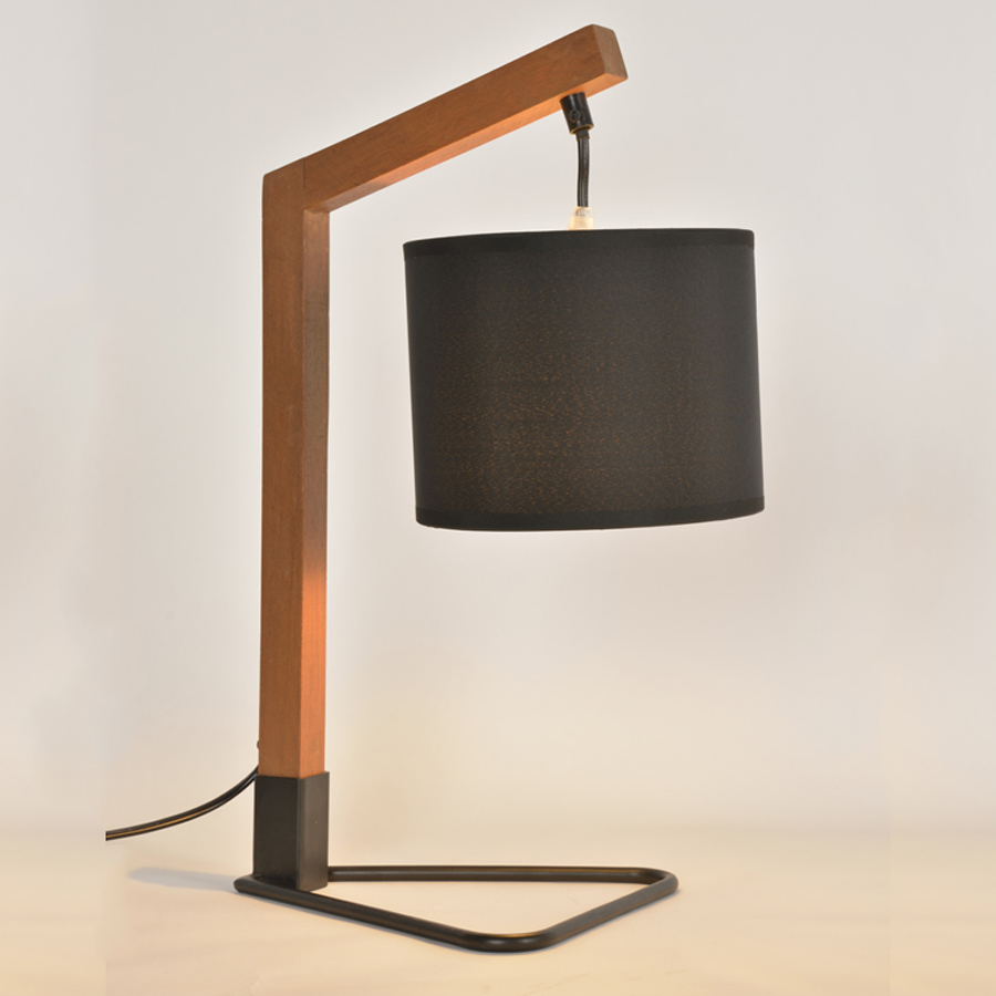 BOGART - Lampe trépied en métal noir et bois chêne Ø17