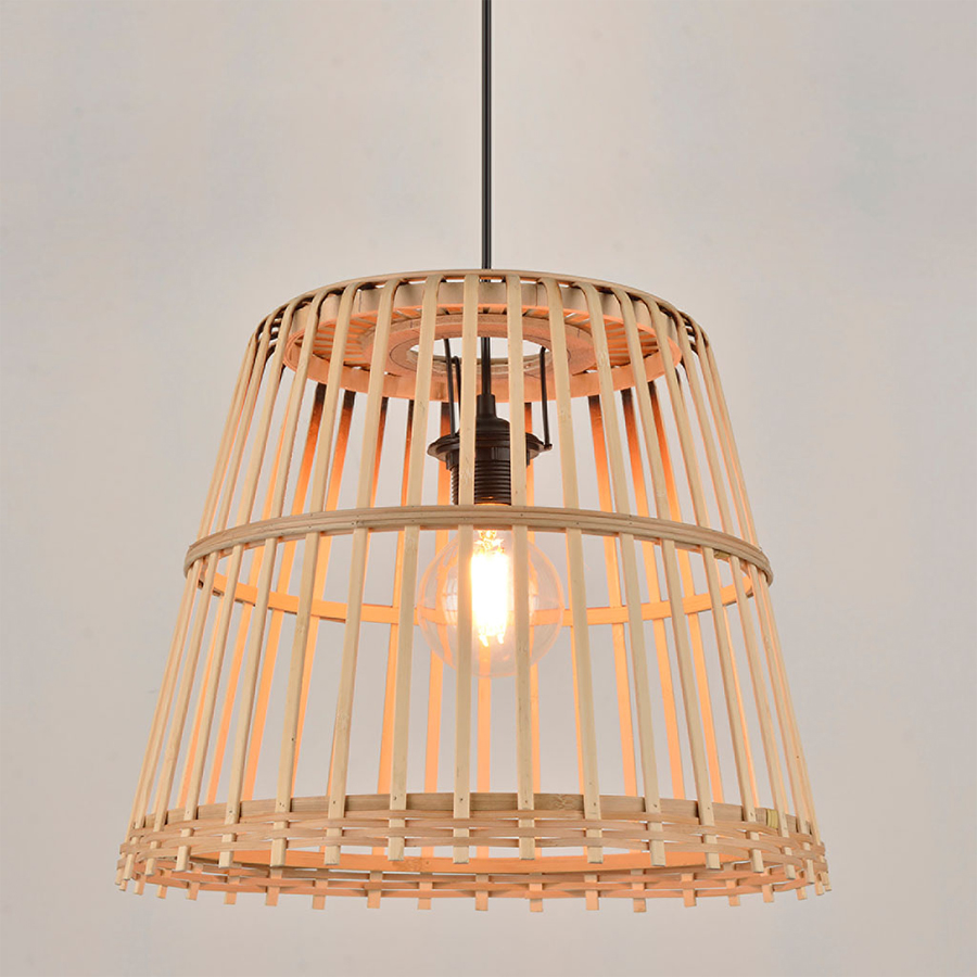 Belle suspension Cortes en bambou naturel. Disponible sur Dakar, Sénégal