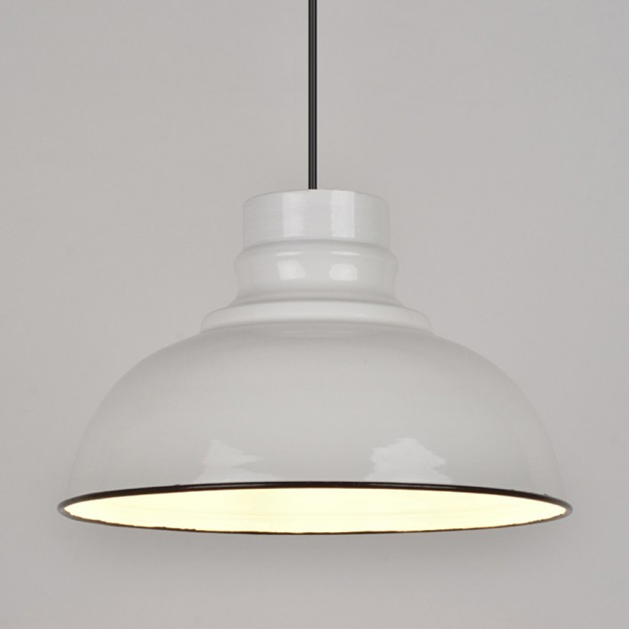 Luminaire suspension blanc CANTEEN avec finition émaillée, forme dôme élégante pour la cuisine ou la salle à manger - Dakar, Sénégal.