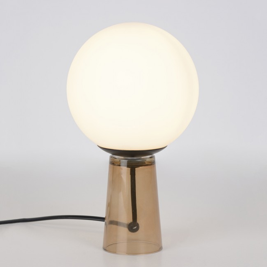 BULLA - Lampe á poser rétro avec abat-jour en verre opale H26.5cm